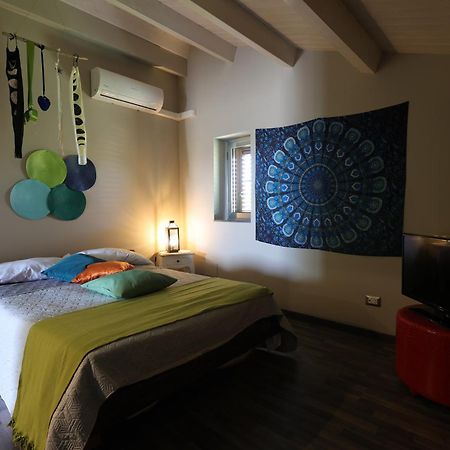 Le Stanze Dei Colori Hotel Aci Bonaccorsi Exterior foto