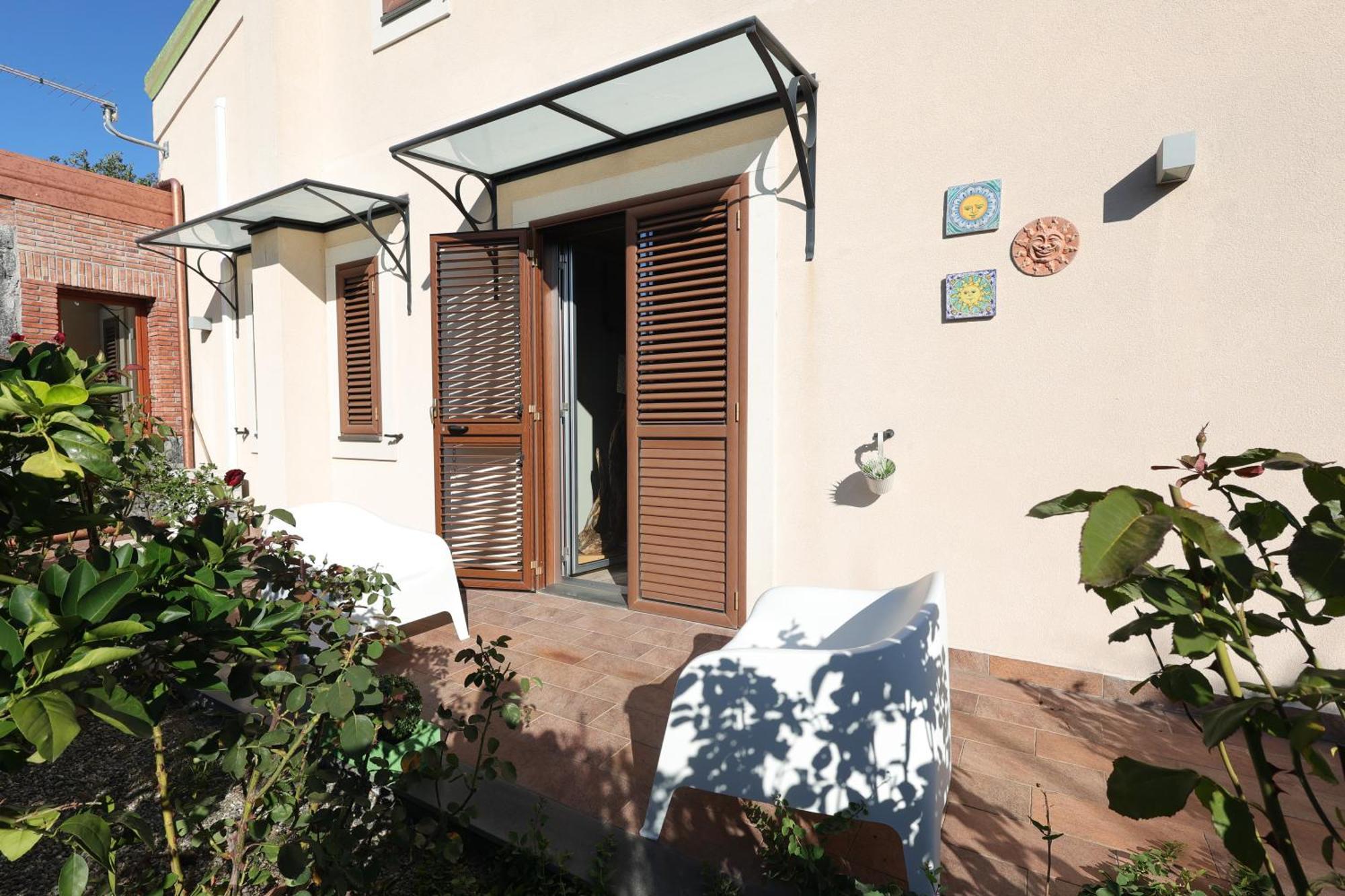 Le Stanze Dei Colori Hotel Aci Bonaccorsi Exterior foto